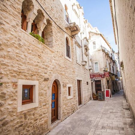 Guest House Trifora Trogir Exterior photo